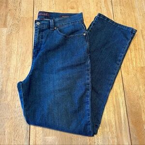 Gloria Vanderbilt “Amanda” Jeans ~ Size 12